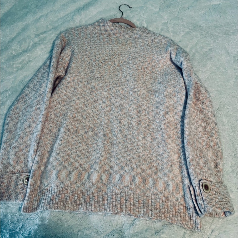 Women’s Cozy Crewneck Sweater in Light Pink, Gray And White